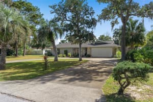 5126 TWIN PALMS ROAD, FRUITLAND PARK, FL 34731 Sold 01/07/25