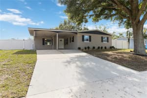 1242 LA GORCE DRIVE, APOPKA, FL 32703 Sold 01/02/25