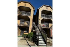 385 WOODSIDE DRIVE, ALTAMONTE SPRINGS, FL 32701 Sold 01/14/25