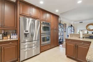 630 VASSAR STREET, ORLANDO, FL 32804 Sold 12/06/24