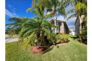 2530 CARRICKTON CIRCLE, ORLANDO, FL 32824 Sold 02/13/25