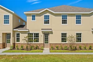 141 Holly Village Dr, DAVENPORT