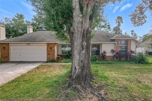 1725 SINGING PALM DRIVE, APOPKA, FL 32712 Sold 07/28/25