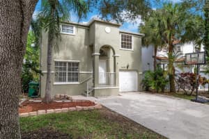 11717 1ST STREET, CORAL SPRINGS, FL 33071 Sold 02/14/25