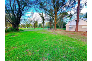 2401 TERI STREET, AUBURNDALE, FL 33823 Sold 02/21/25