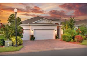 4002 BEDFORD AVENUE, WINTER HAVEN, FL 33884 Sold 02/28/25