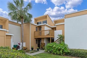 1051 HIGHLAND STREET, MOUNT DORA, FL 32757 Sold 02/21/25