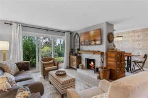 1051 HIGHLAND STREET, MOUNT DORA, FL 32757 Sold 02/21/25