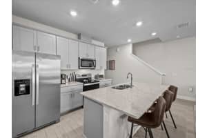 1323 MERRYDALE WAY, WINTER PARK, FL 32792 Sold 04/01/25