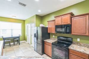 631 HIGHLAND MEADOWS STREET, DAVENPORT, FL 33837 Sold 03/13/25