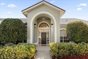 1657 CARILLON PARK DRIVE, OVIEDO, FL 32765 Sold 02/14/25