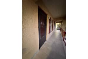 929 OAK RIDGE ROAD, ORLANDO, FL 32809 Sold 03/31/25