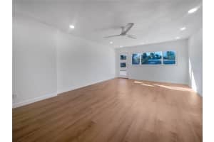 6015 OLIVE AVENUE, SARASOTA, FL 34231 Sold 09/09/25