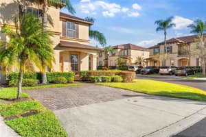 602 LA MIRAGE ST, DAVENPORT, FL 33897 Sold 01/16/25