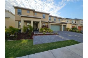 2477 Shanti Dr, KISSIMMEE