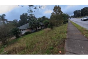 650 EAST AVENUE, CLERMONT, FL 34711 Sold 04/11/25