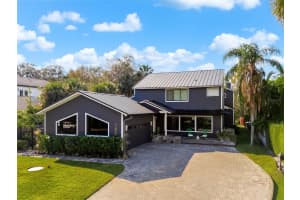 1321 LAKEVIEW DRIVE, WINTER PARK, FL 32789 Sold 01/31/25