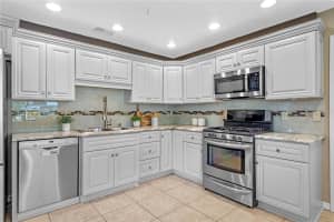 581 WOODFIRE WAY, CASSELBERRY, FL 32707 Sold 01/10/25