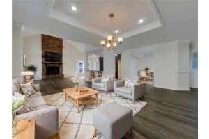 3761 BONAVENTURE LANE, SARASOTA, FL 34243 Sold 04/07/25