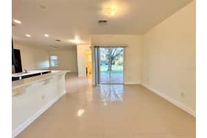 8227 VINELAND OAKS BOULEVARD, ORLANDO, FL 32835 Sold 05/23/25