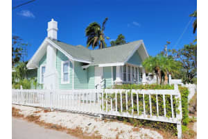 708 22ND STREET, BRADENTON, FL 34205 Sold 07/08/25
