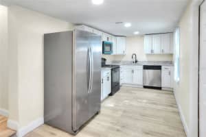 302 DERBY AVENUE, AUBURNDALE, FL 33823 Sold 01/31/25