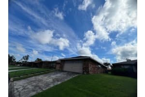 661 LAKE CAROLYN CIRCLE, LAKELAND, FL 33813 Sold 03/28/25