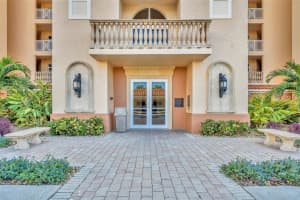 250 MINORCA BEACH WAY, NEW SMYRNA BEACH, FL 32169 Sold 12/20/24