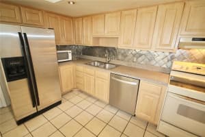 154 LAGO VISTA BOULEVARD, CASSELBERRY, FL 32707 Sold 12/20/24