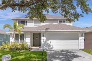 2912 SUNSET LAKES BOULEVARD, KISSIMMEE, FL 34747 - MLS#MFRO6261378