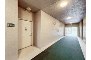 4865 CYPRESS WOODS DRIVE, ORLANDO, FL 32811 Sold 01/16/25