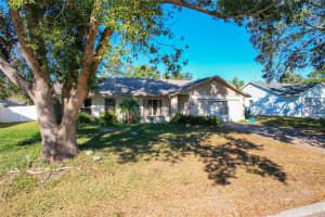 99 EASTRIDGE DRIVE, EUSTIS, FL 32726 Sold 02/21/25