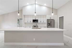 1315 27TH AVENUE, VERO BEACH, FL 32960 Sold 03/27/25