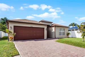 5012 AYRES DRIVE, ORLANDO, FL 32824 Sold 01/28/25