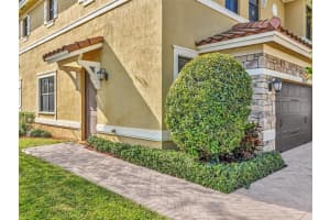 9570 TOWN PARC CIRCLE NORTH, PARKLAND, FL 33076 Sold 03/03/25