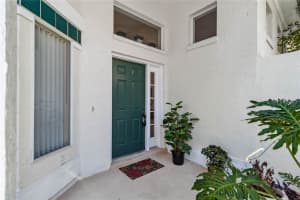 736 CREPE MYRTLE CIRCLE, APOPKA, FL 32712 Sold 04/10/25