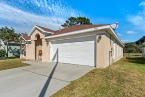 3513 CLEAR STREAM DRIVE, ORLANDO, FL 32822 Sold 01/27/25