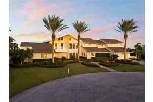 1207 COMMODORE DRIVE, NEW SMYRNA BEACH, FL 32168 Sold 01/07/25