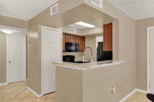 696 YOUNGSTOWN PARKWAY, ALTAMONTE SPRINGS, FL 32714 - MLS#MFRO6261892