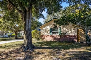 613 BANDERAS AVENUE, OCOEE, FL 34761 Sold 01/10/25