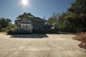 1401 LAKEVIEW AVENUE, EUSTIS, FL 32726 Sold 01/31/25