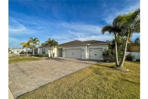 402 BLUE LAKE CIRCLE, KISSIMMEE, FL 34758 Sold 06/23/25