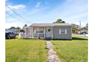710 Spruce St, NEW SMYRNA BEACH