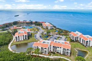 224 MARINER DRIVE, TARPON SPRINGS, FL 34689 Sold 01/18/25