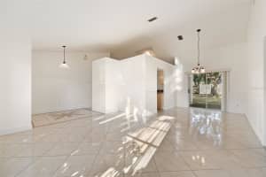2816 OAK SHORE ROAD, OVIEDO, FL 32766 Sold 03/07/25