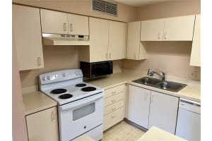 485 FORESTWAY CIRCLE, ALTAMONTE SPRINGS, FL 32701 - MLS#MFRO6263123