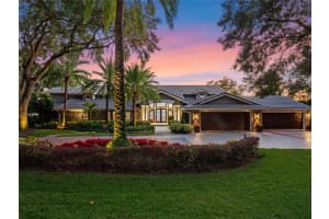 100 Blue Lake Ct, LONGWOOD