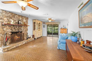 107 MAPLEWOOD DRIVE, SANFORD, FL 32771 Sold 01/13/25