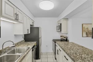 525 CONWAY ROAD, ORLANDO, FL 32807 Sold 04/30/25