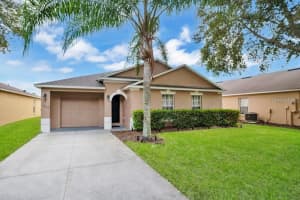 1304 ZUREIQ COURT, CLERMONT, FL 34714 Sold 02/28/25